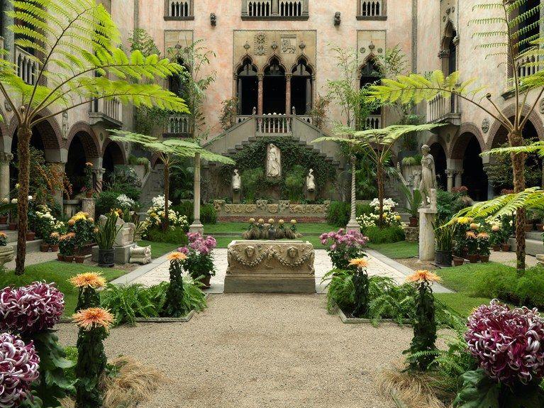 Garden Courtyard